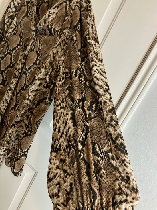 I Love - snakeskin print blouse - Picture 4 of 5